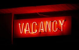 Hotel vacancy sign