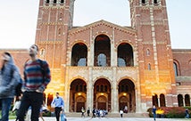 Students on UCLA campus