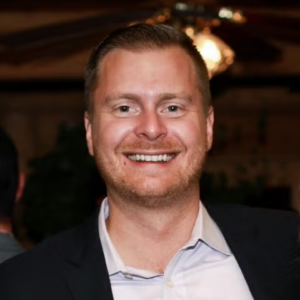 Robert Stueber headshot