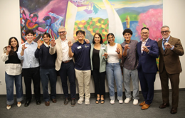 UC President James B. Milliken and UC Merced Chancellor Juan Muñoz demonstrate "bobcate claws" at UC Merced. (Photo: University of California)