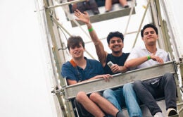 UC San Diego students riding a ferris wheel