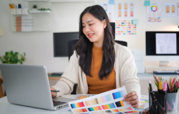 Web designer choosing accessible
